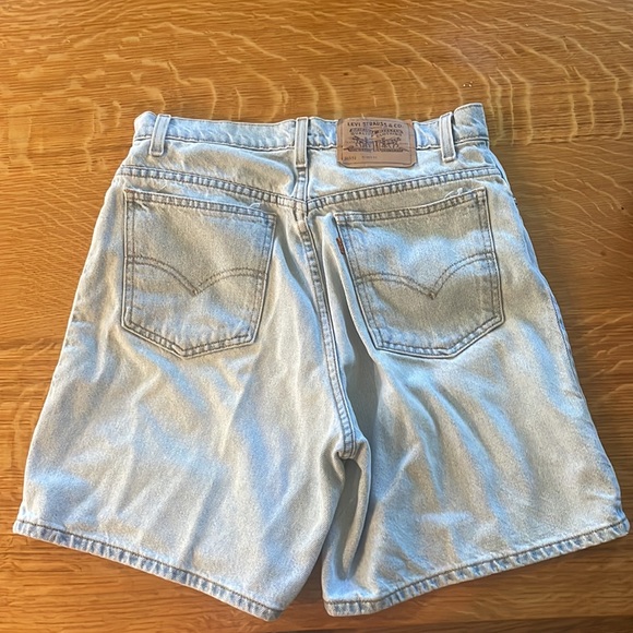 Vintage90s Levi’s Orange Tab relaxed fit High Waist Denim Bermuda Shorts - Picture 3 of 4